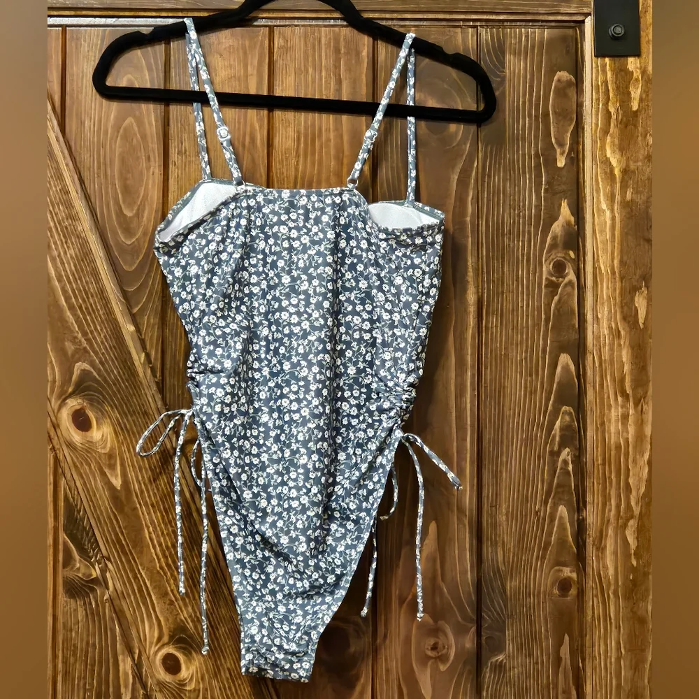 SWIMSUIT One Piece L green white floral ruched sides adjustable cottagecore VGUC